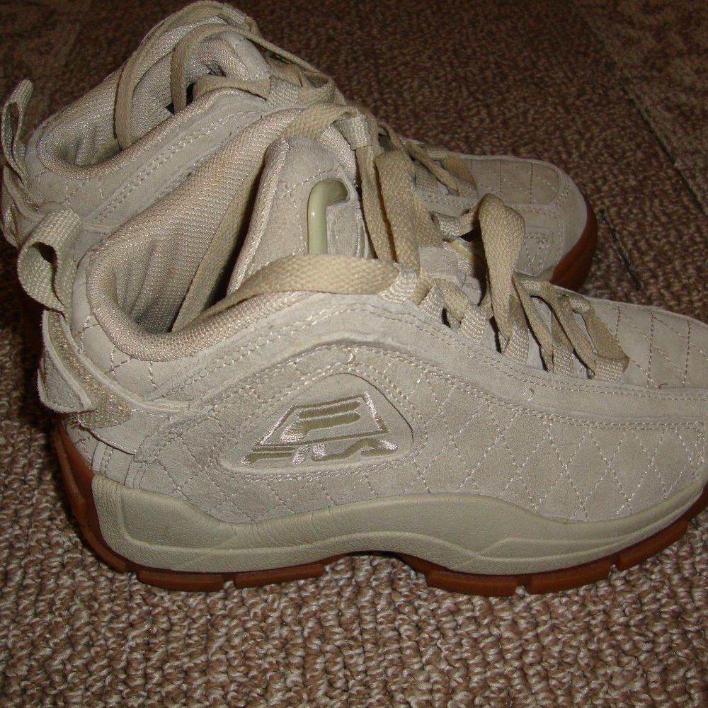 NWOT Fila Beige Sneakers